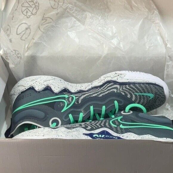 Athletic_Shoes